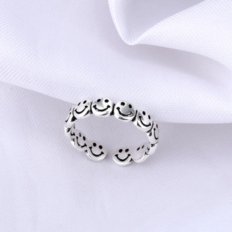 Fanshome™Smiley Face Ring